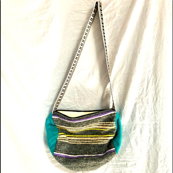 PURSE SOUTH AMERICAN handmade Woven Wool purse size 8x8 used excellent cond - Picture 4 of 9